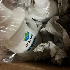 Planet ultra detergent